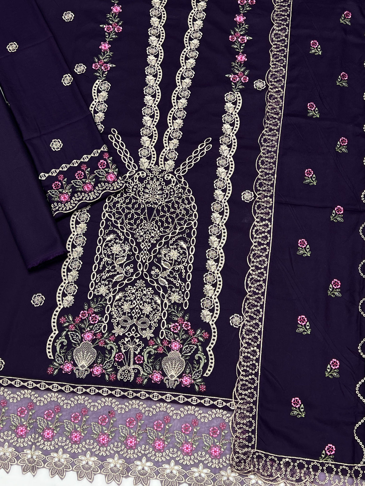 Unstitched Motifz Dhanak 3-Piece Suit, Design