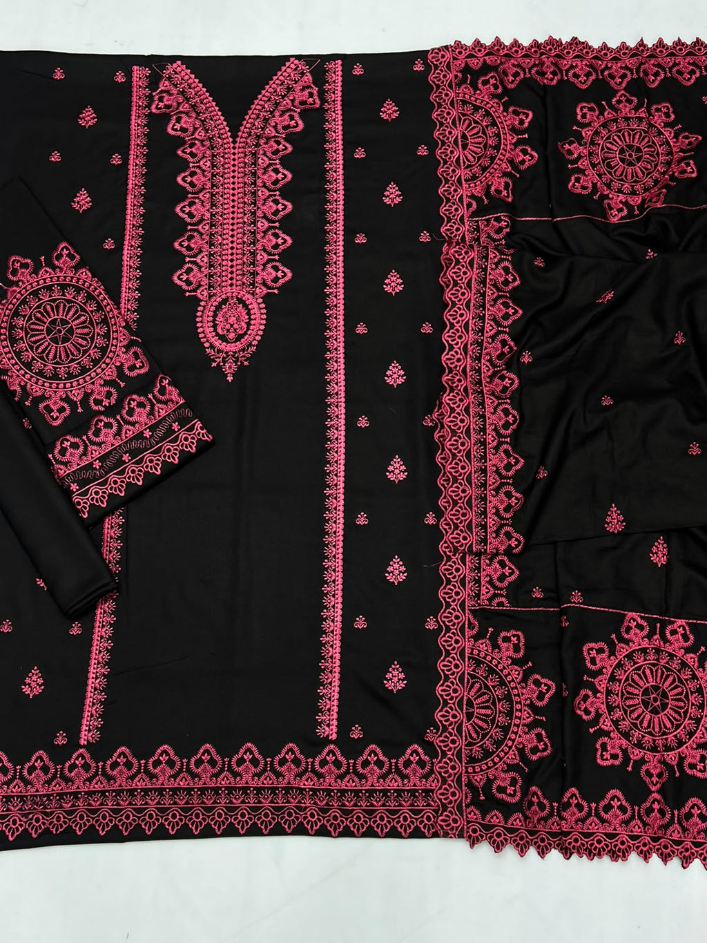 Unstitched Dhanak Heavy Emb 3 piece suit